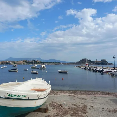 Blue Harbour Apartment *