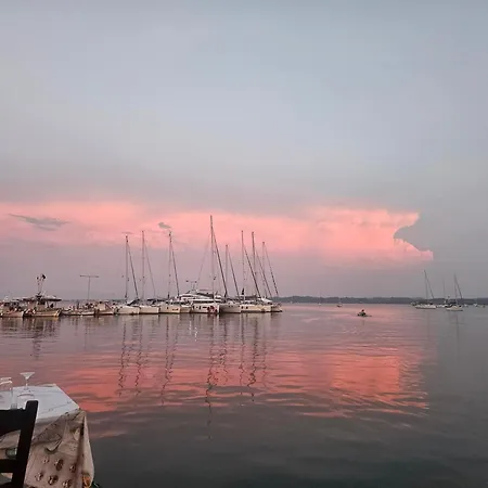 Blue Harbour Apartment Petrití