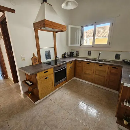 Blue Harbour Petrití